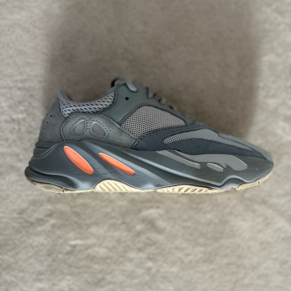 Adidas Yeezy Boost 700 Inertia